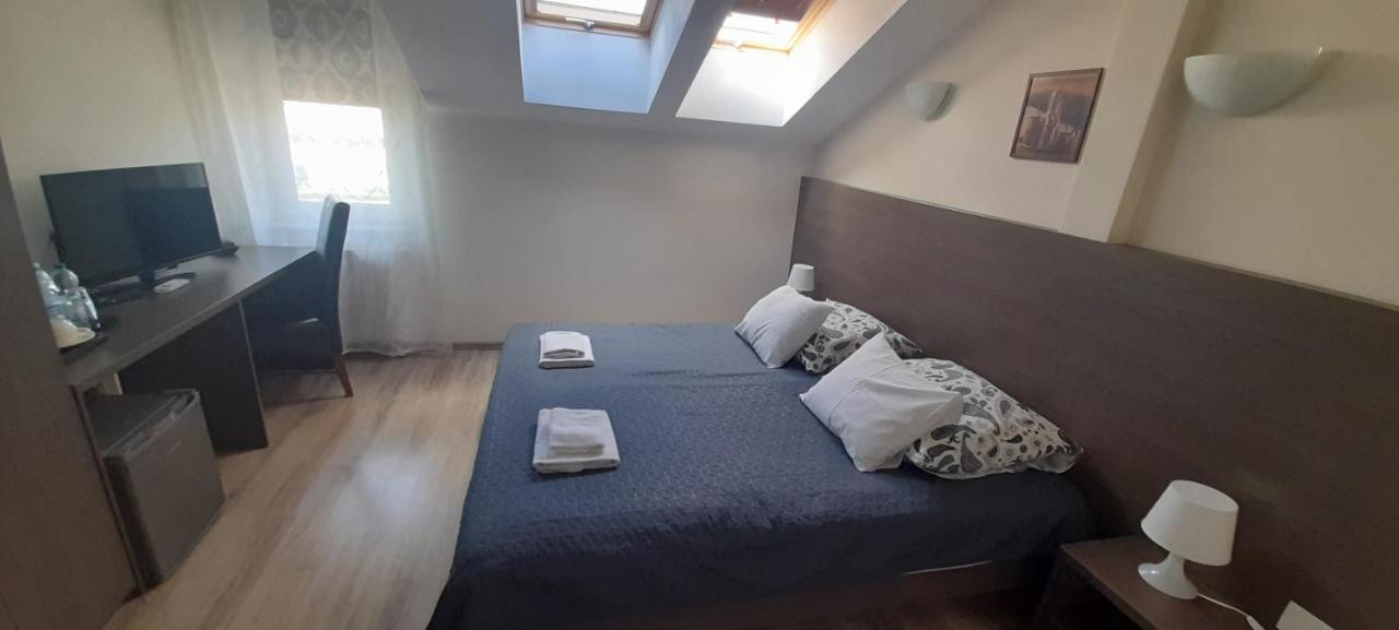 Hotel Bartnik Pszczółki Екстериор снимка
