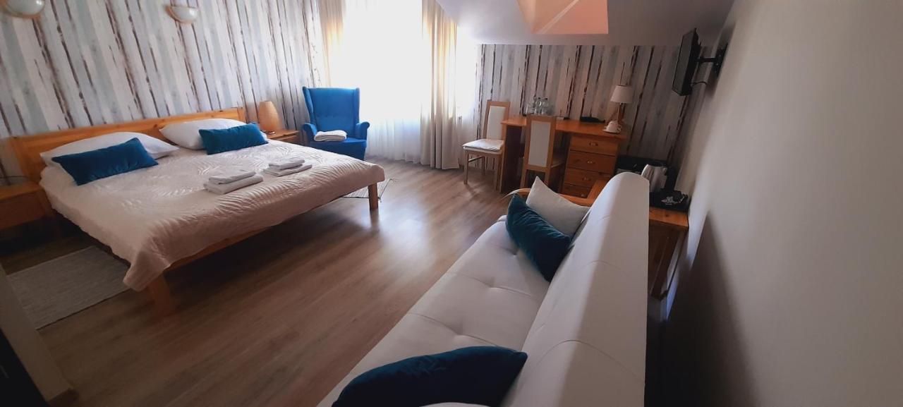 Hotel Bartnik Pszczółki Екстериор снимка