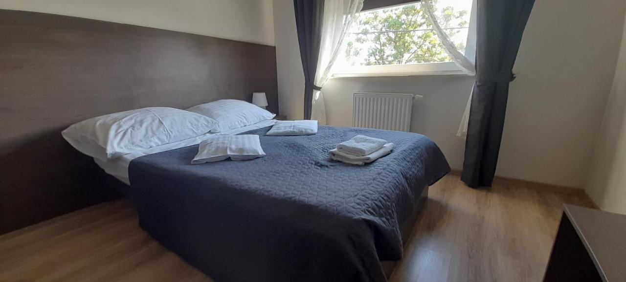 Hotel Bartnik Pszczółki Екстериор снимка
