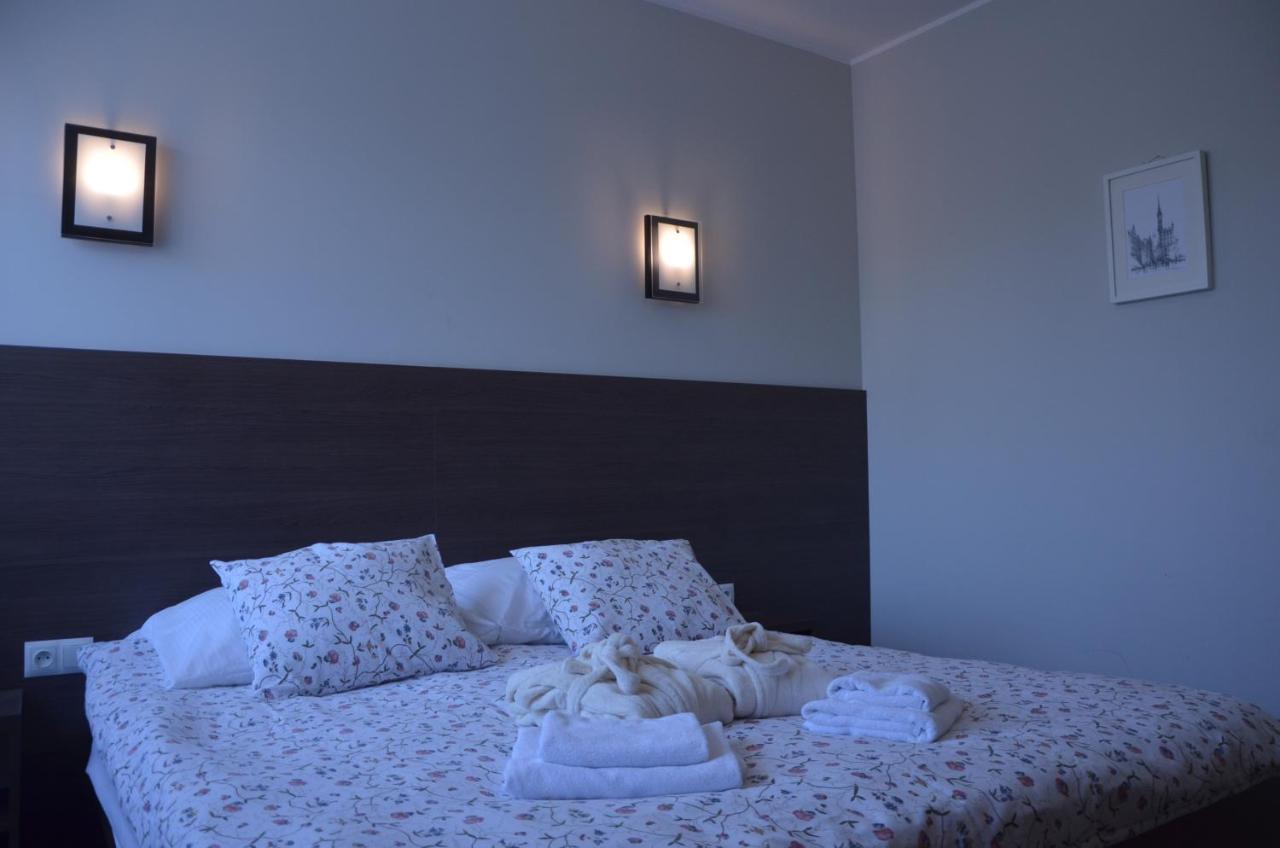Hotel Bartnik Pszczółki Екстериор снимка